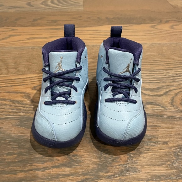 Jordan 12 Toddler size 7 excellent condition - Picture 2 of 5